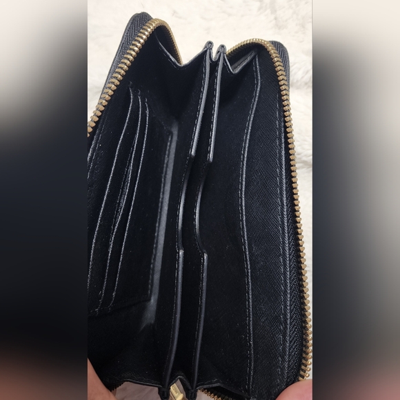 Michael Kors Black Wristlet Wallet - Picture 5 of 9